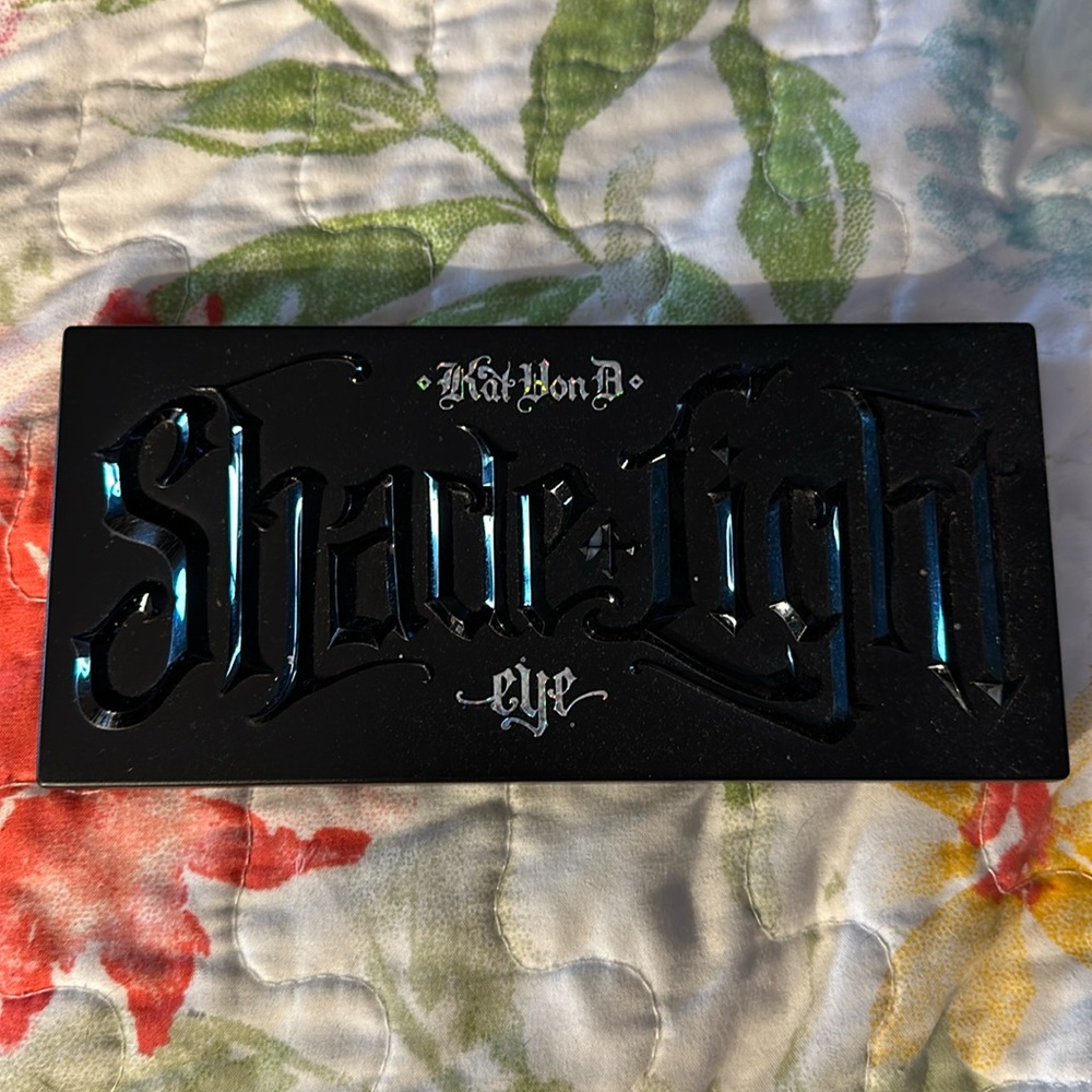 New! Kat Von D Palette